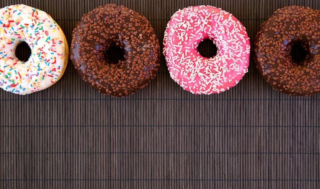 Donut box white chocolate, chocolate and strawberry