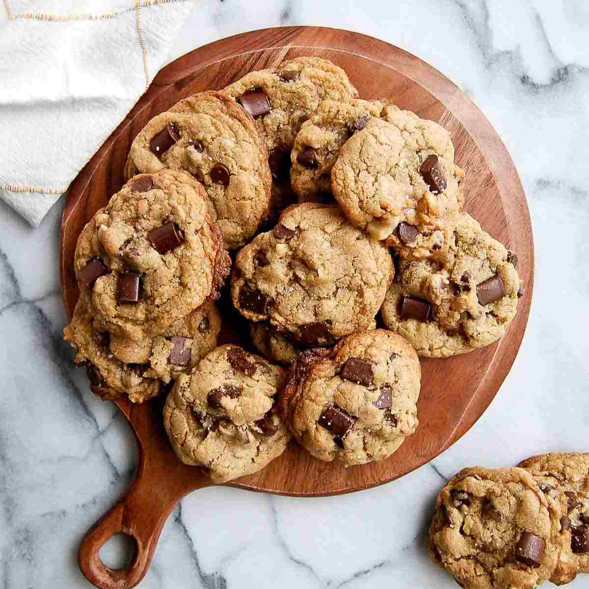 Choco Chip Walnut Cookies