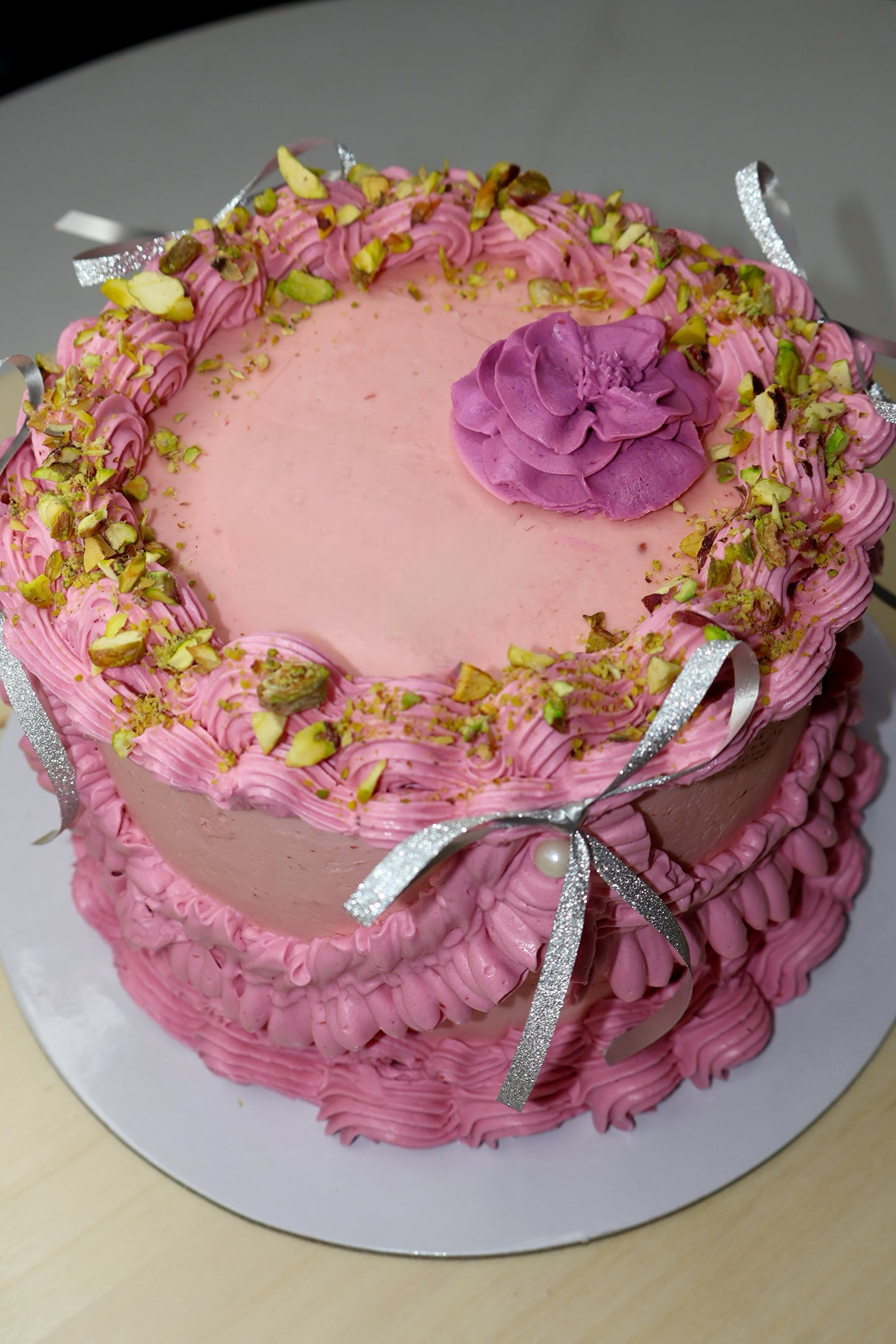 Pistachio Raspberry cake