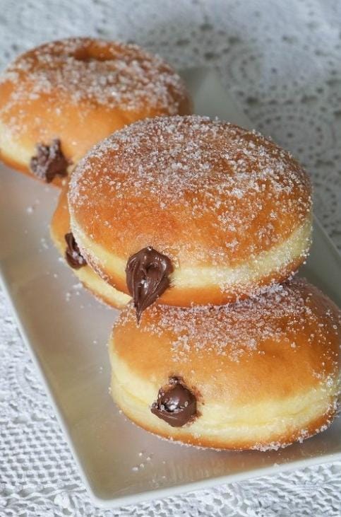Pops(Bomboloni) –Filled with Nutella