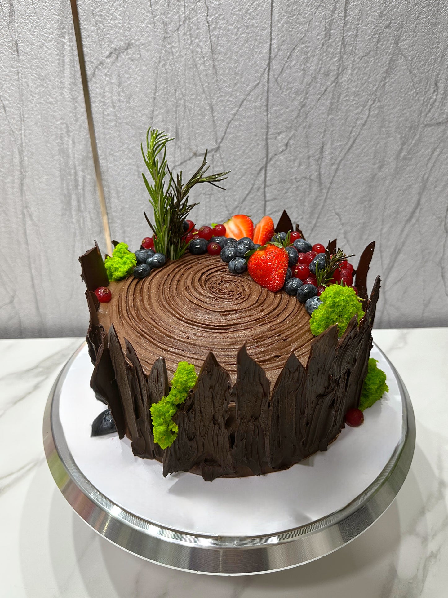 wood log cake