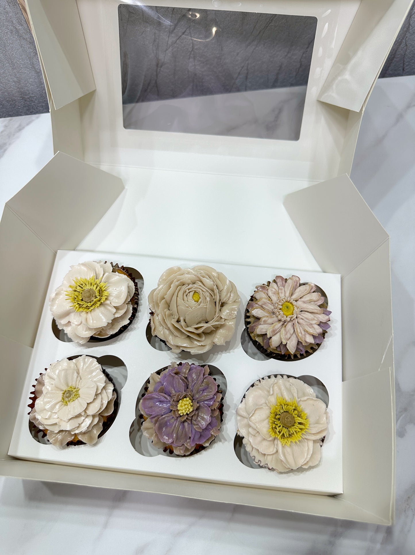 Korean Buttercream Cupcakes