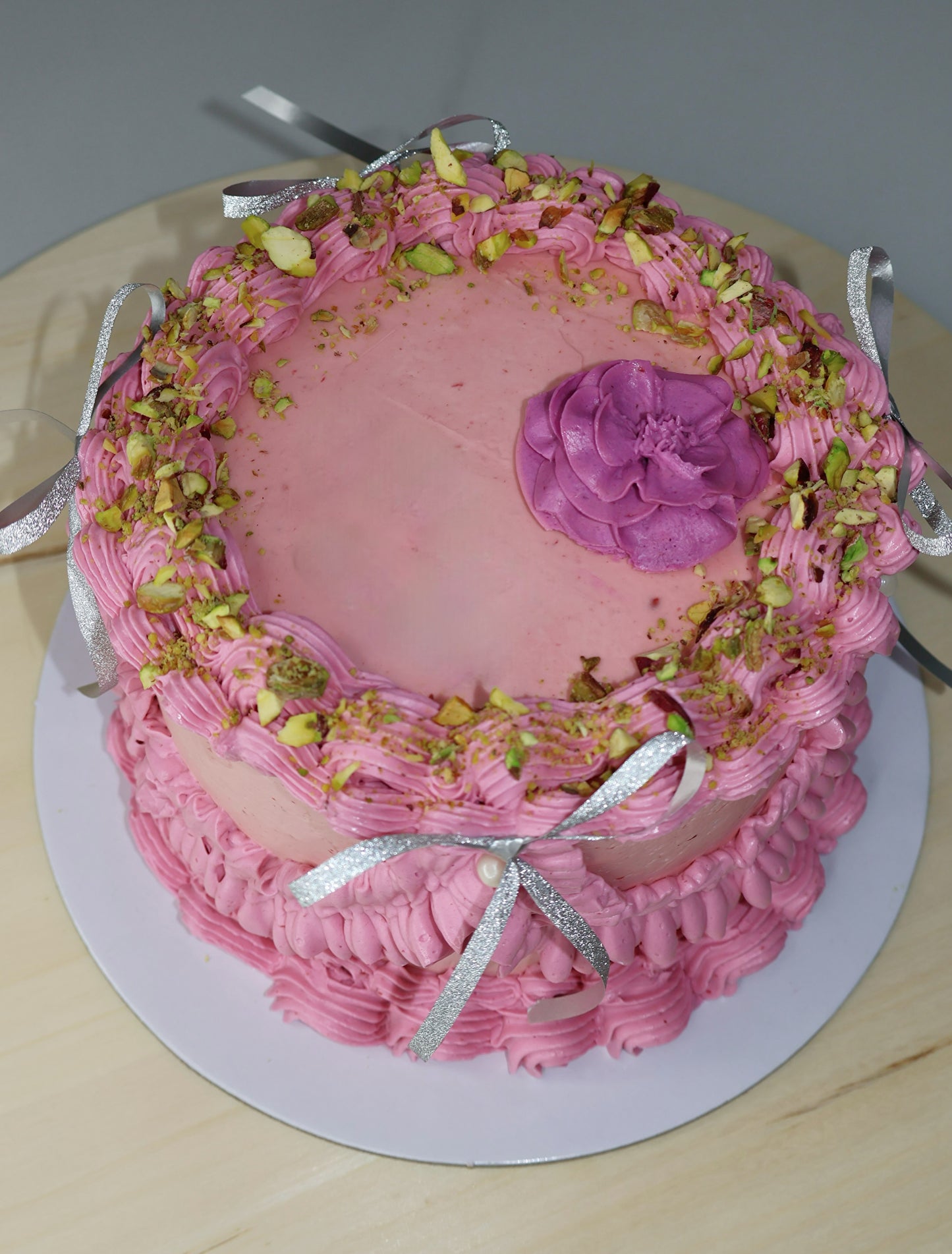Pistachio Raspberry cake
